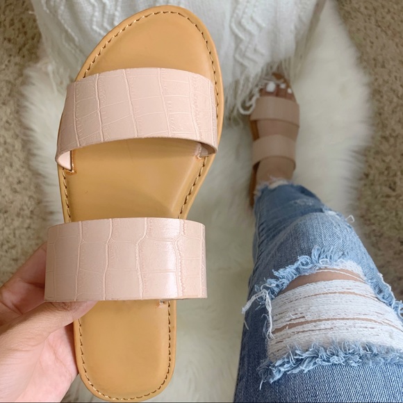 Shoes - NEW Karlie Sandal- in Blush